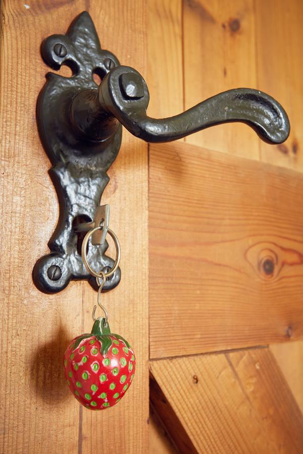 Strawberry Cottage B&B Hedge End Esterno foto